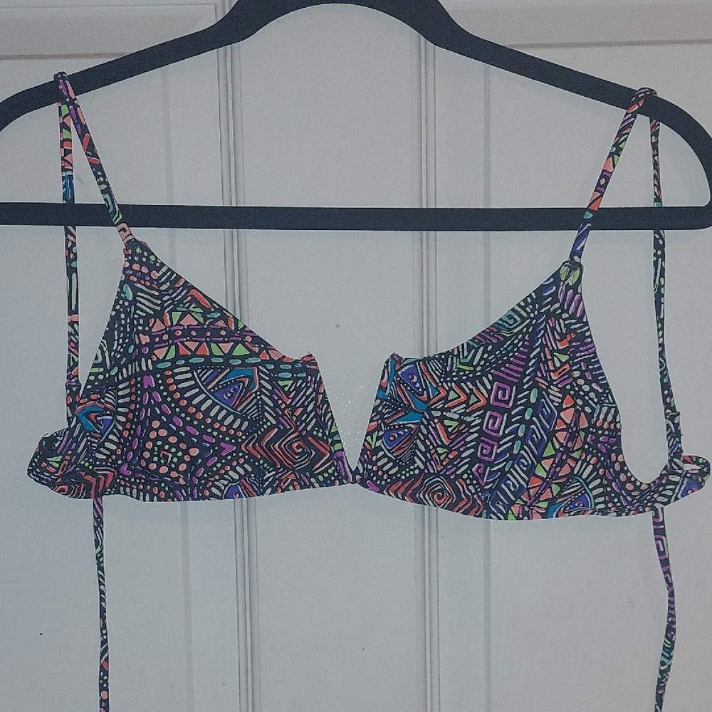 O'Neill Multicolor Geometric Bikini Top